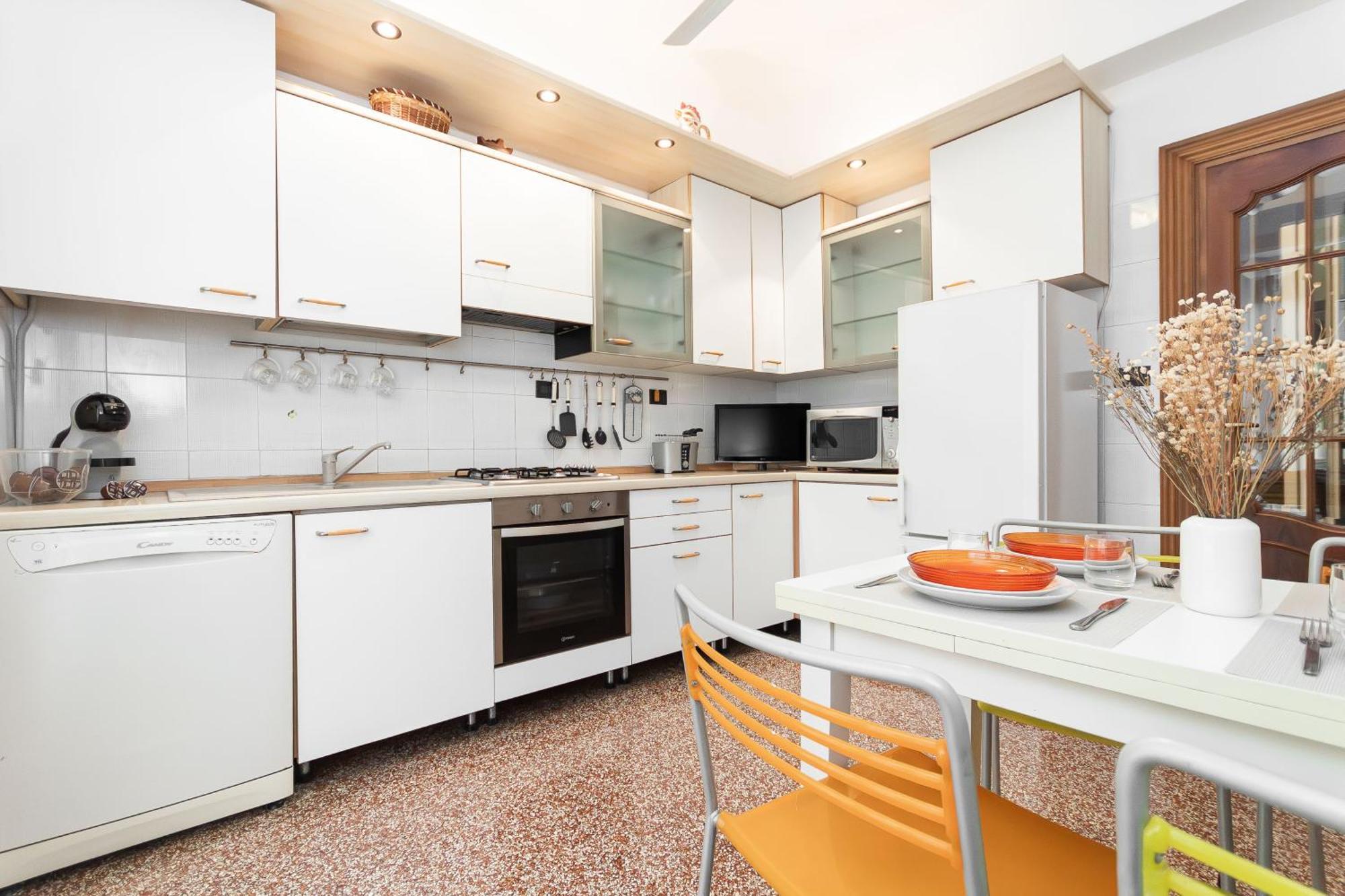 9Min Centro E Stazione Ferroviaria Apartment Genoa Bagian luar foto