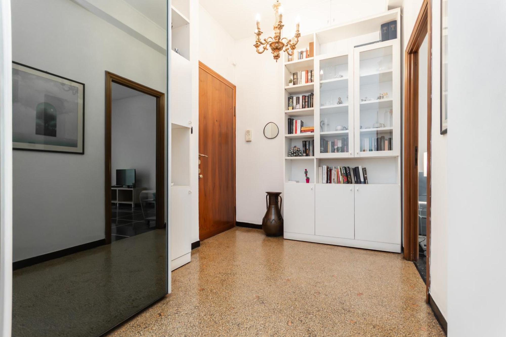 9Min Centro E Stazione Ferroviaria Apartment Genoa Bagian luar foto