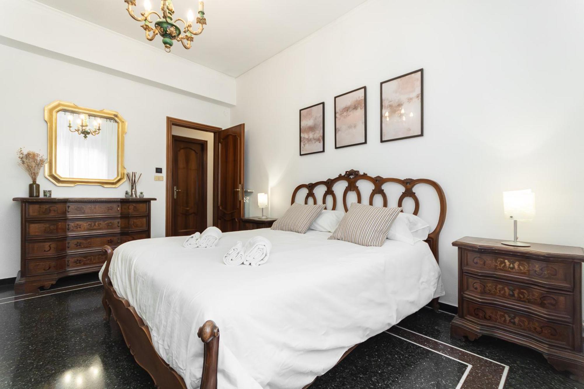 9Min Centro E Stazione Ferroviaria Apartment Genoa Bagian luar foto